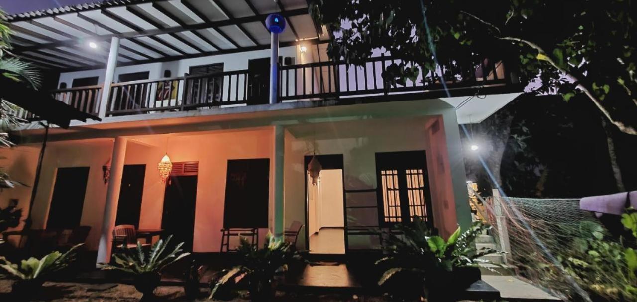 Hotel Sundance Surf Coconut Point Weligama Exterior foto